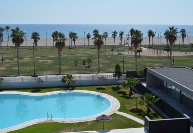 Apartamento Lujo, Primera Linea Playa, Garaje, Wifi, Piscina Climatizada Roquetas de Mar Extérieur photo