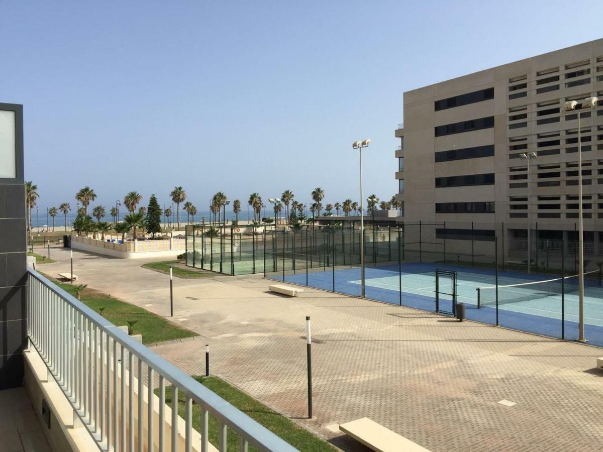 Apartamento Lujo, Primera Linea Playa, Garaje, Wifi, Piscina Climatizada Roquetas de Mar Extérieur photo